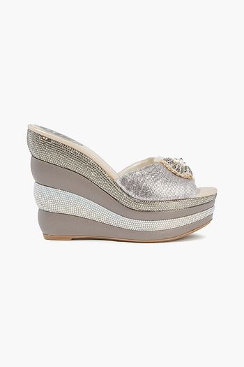 RENE' CAOVILLA Crystal-embellished metallic karung wedge sandals