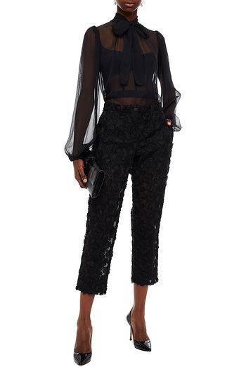 DOLCE & GABBANA Cropped Karottenhose aus Mesh mit floralen Applikationen