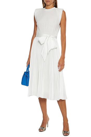 ALICE + OLIVIA فستان ميدي متوسط الطول من الساتان مع طيّات وبأجزاء من الجيرسيه ومزود بحزام