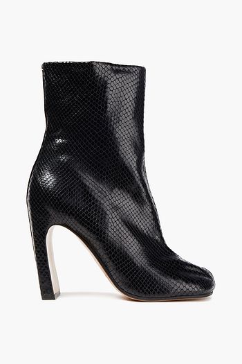MAISON MARGIELA Ankle Boots aus Leder mit Schlangeneffekt und geteilter Zehenpartie