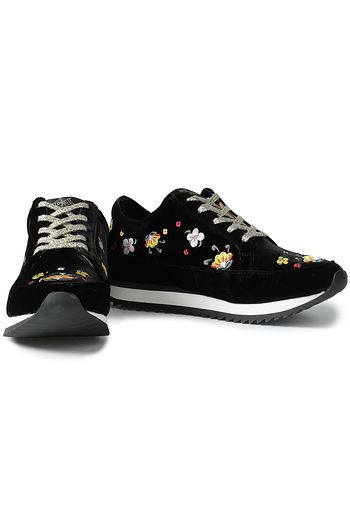 CHARLOTTE OLYMPIA Matryoshka Sneakers aus Samt mit Stickereien
