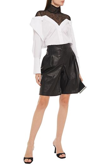 16ARLINGTON Pleated leather shorts