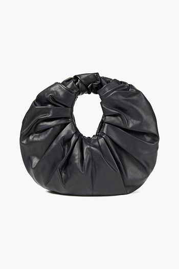 GIA STUDIOS Croissant Tote Bag aus plissiertem veganem Leder