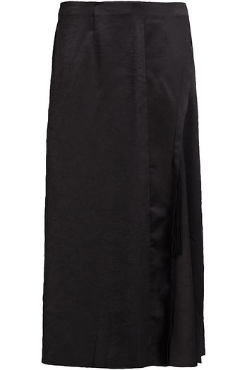 VINCE. Tassel-trimmed crinkled satin-twill midi skirt
