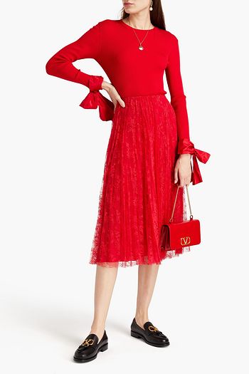 VALENTINO Pullover aus gerippter Wolle mit Schleife und Shell-Besatz