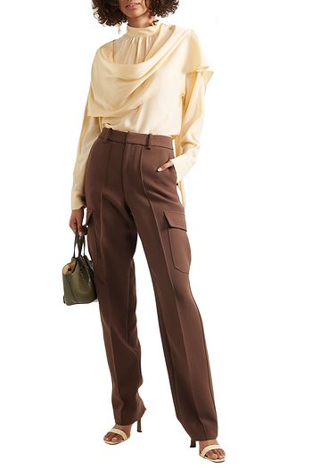 REJINA PYO Ira drapierte Bluse aus Seidensatin