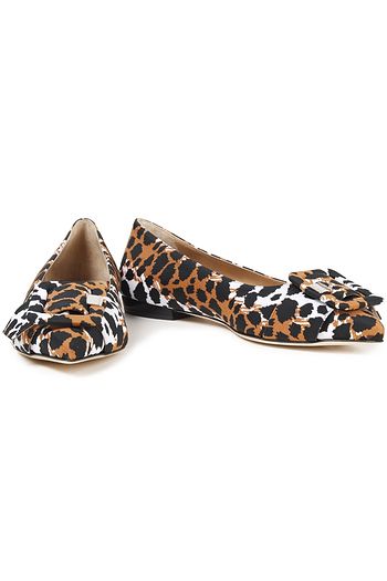 SERGIO ROSSI Flache Schuhe mit spitzer Kappe aus Scuba mit Leopardenprint