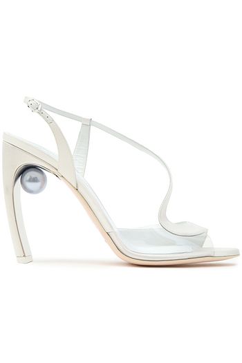 NICHOLAS KIRKWOOD Maeva Sandalen aus Satin und PVC mit Kunstperlen