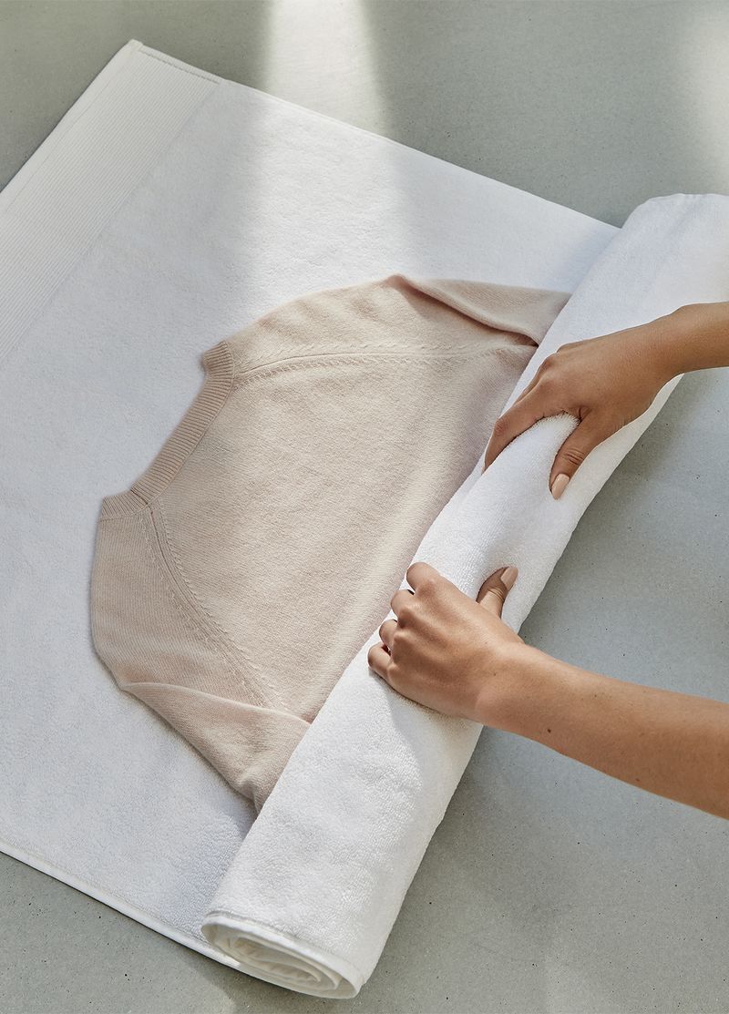 How to dry cashmere pink sweater