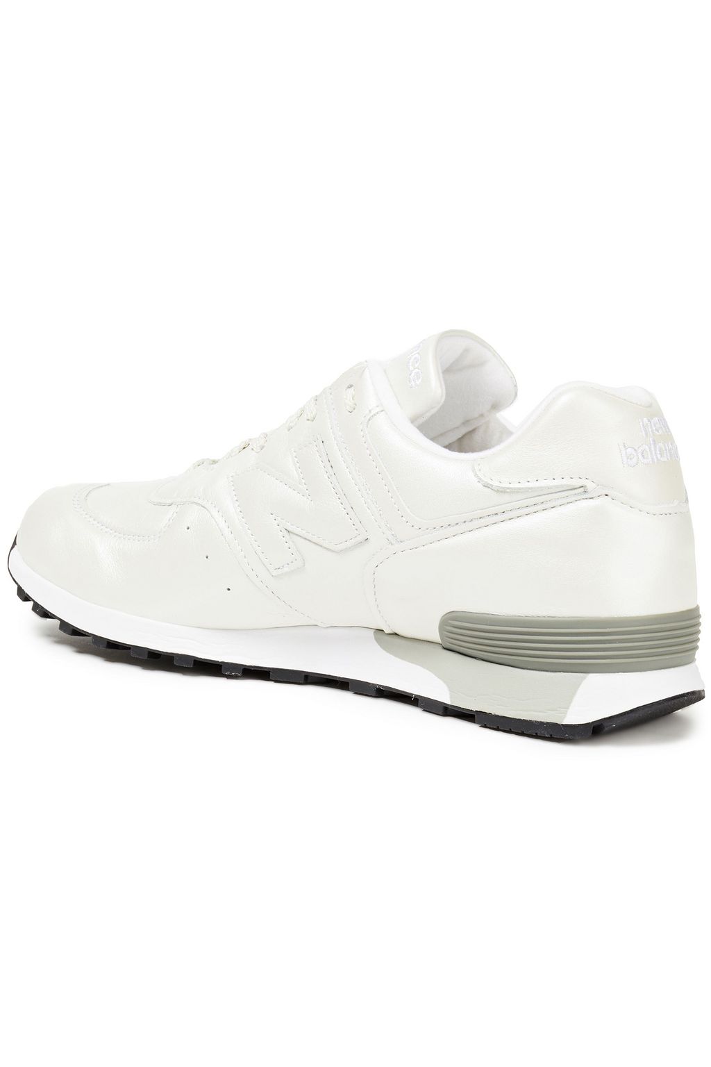 NEW BALANCE Leather sneakers