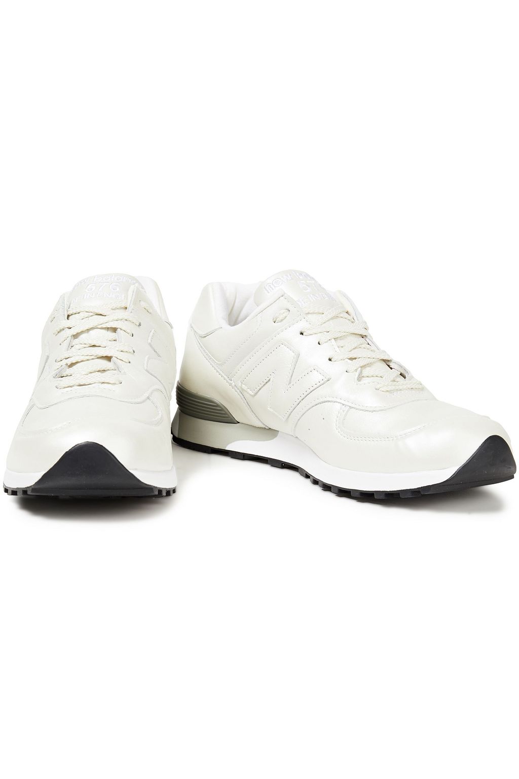 NEW BALANCE Leather sneakers