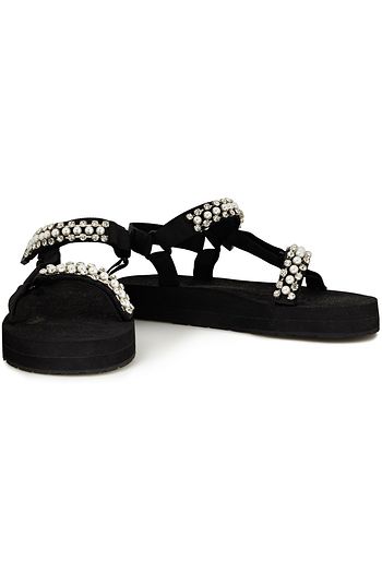 outnet flat sandals