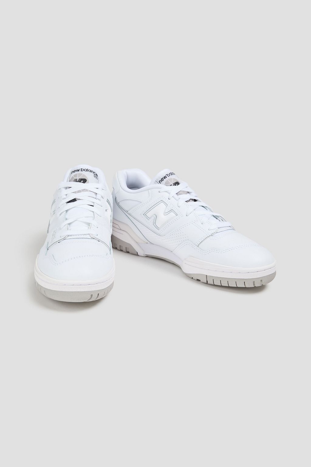 NEW BALANCE حذاء سنيكرز 550 من الجلد وجلد السويد بحواف من الشبك