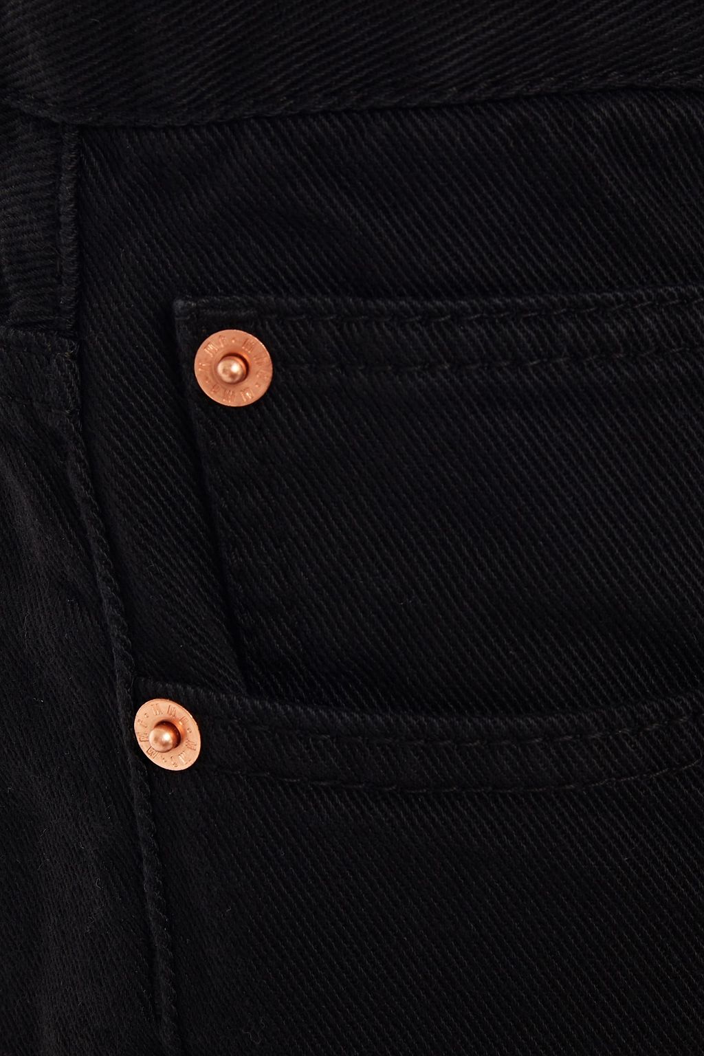 MM6 MAISON MARGIELA شورت من الدنيم بحواف منسلة