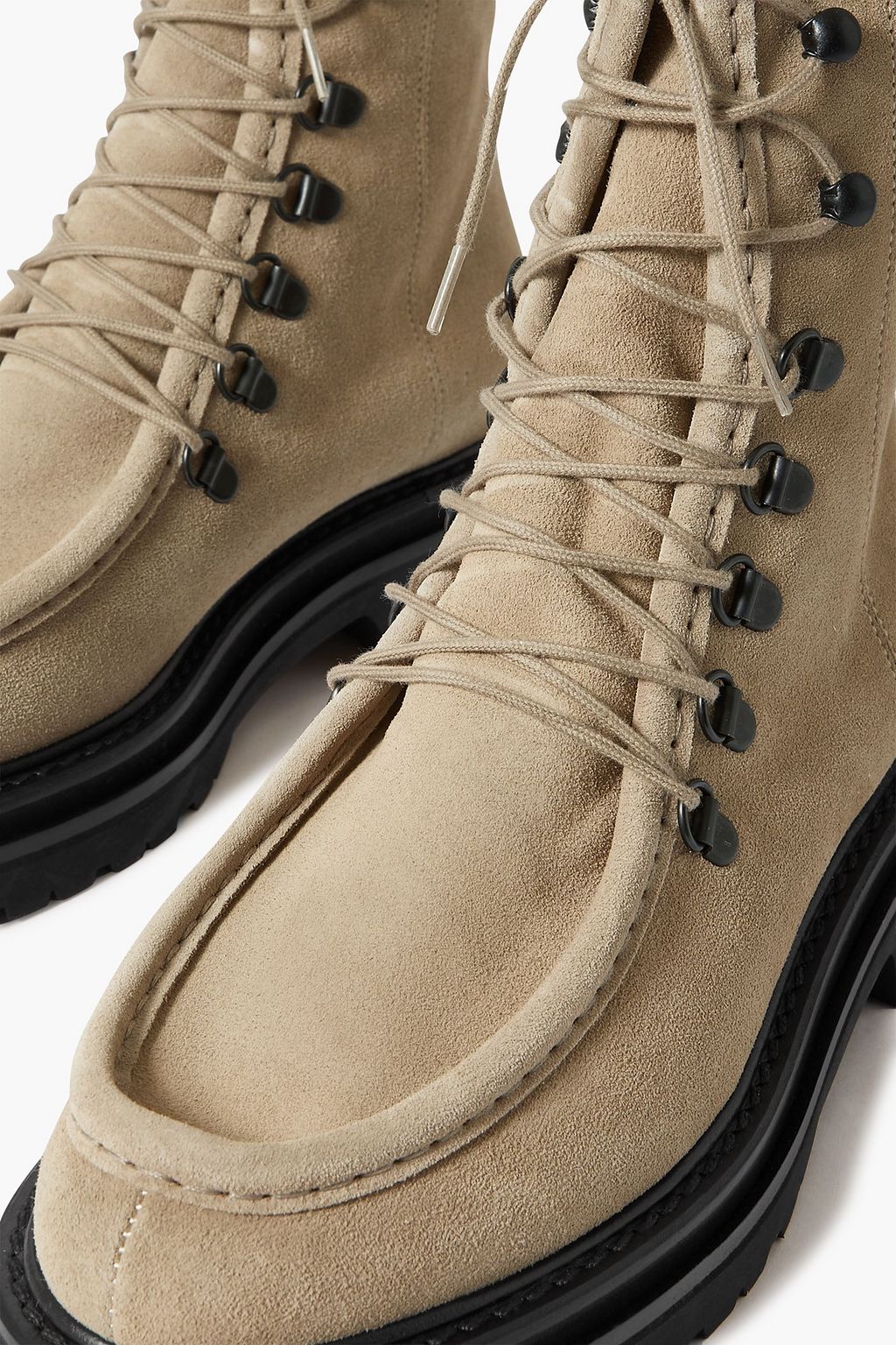 legres 16 suede ankle boots
