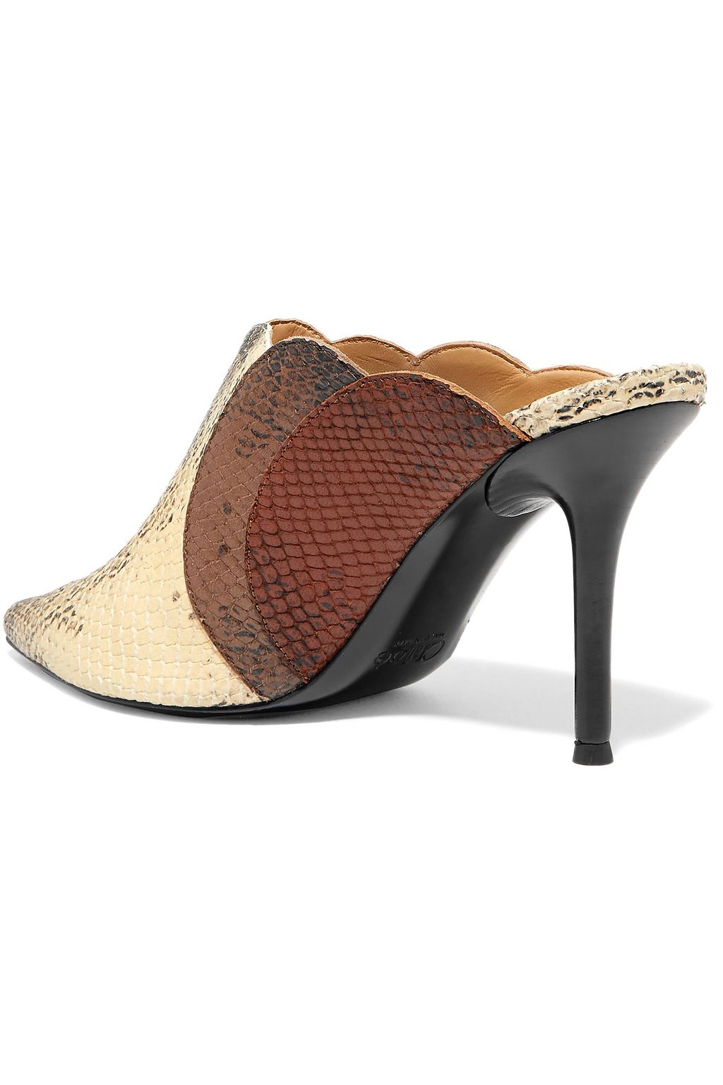 CHLOÉ Lauren Mules aus Leder mit Schlangeneffekt und Muschelsaum