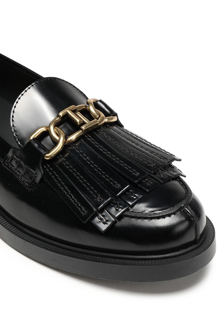 outnet loafers