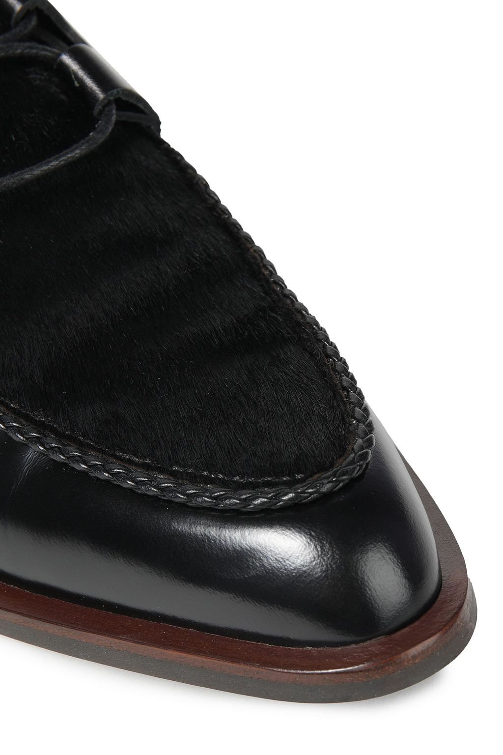 TOD'S Brogues aus Glanzleder mit Details im Überwendlichstich
