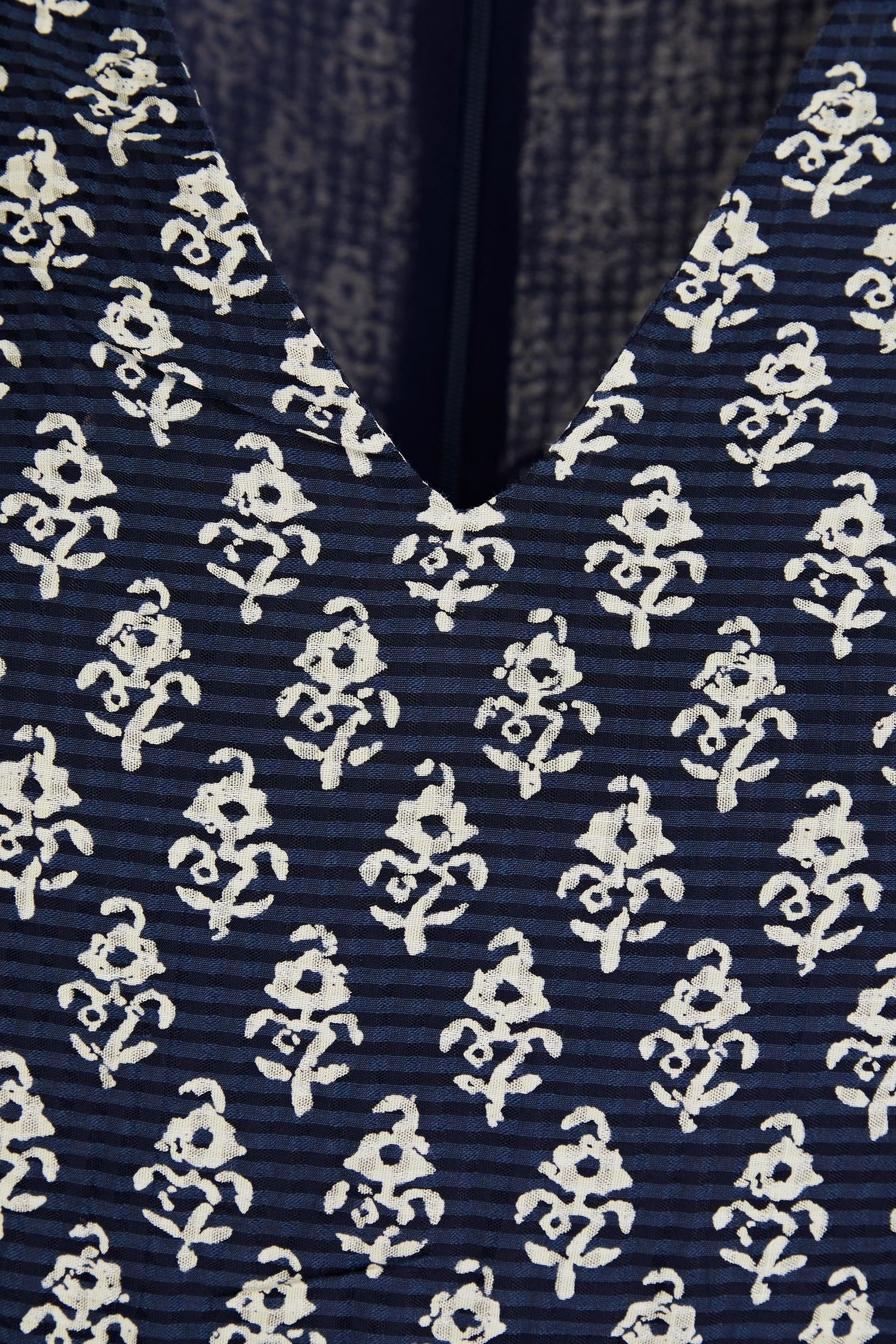 VANESSA BRUNO Gathered printed seersucker midi dress