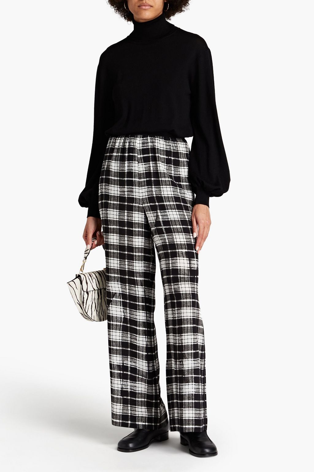 BOUTIQUE MOSCHINO Wool turtleneck sweater