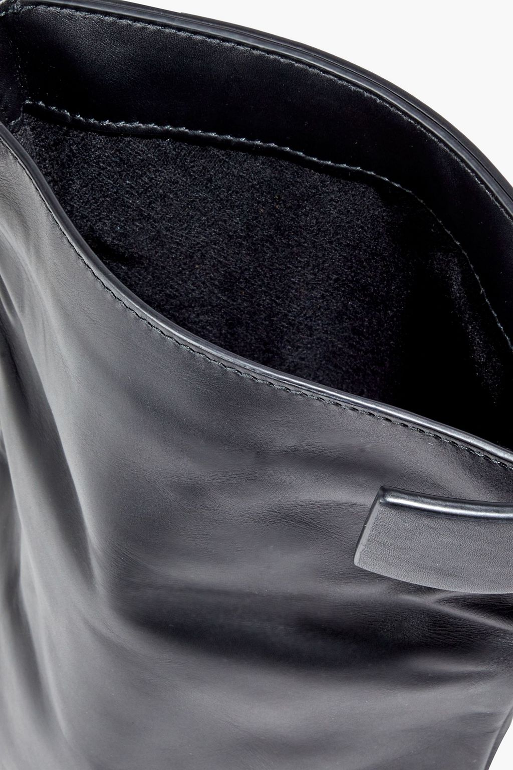 BOTTEGA VENETA Leather messenger bag