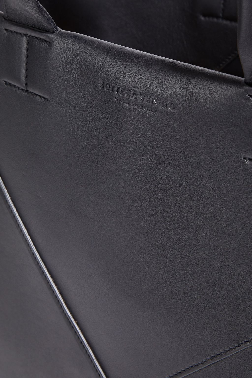 BOTTEGA VENETA Intrecciato leather tote