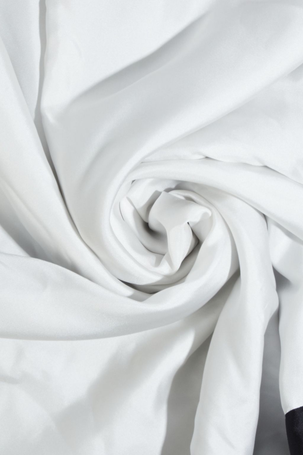 VALENTINO GARAVANI Padded two-tone silk-twill scarf