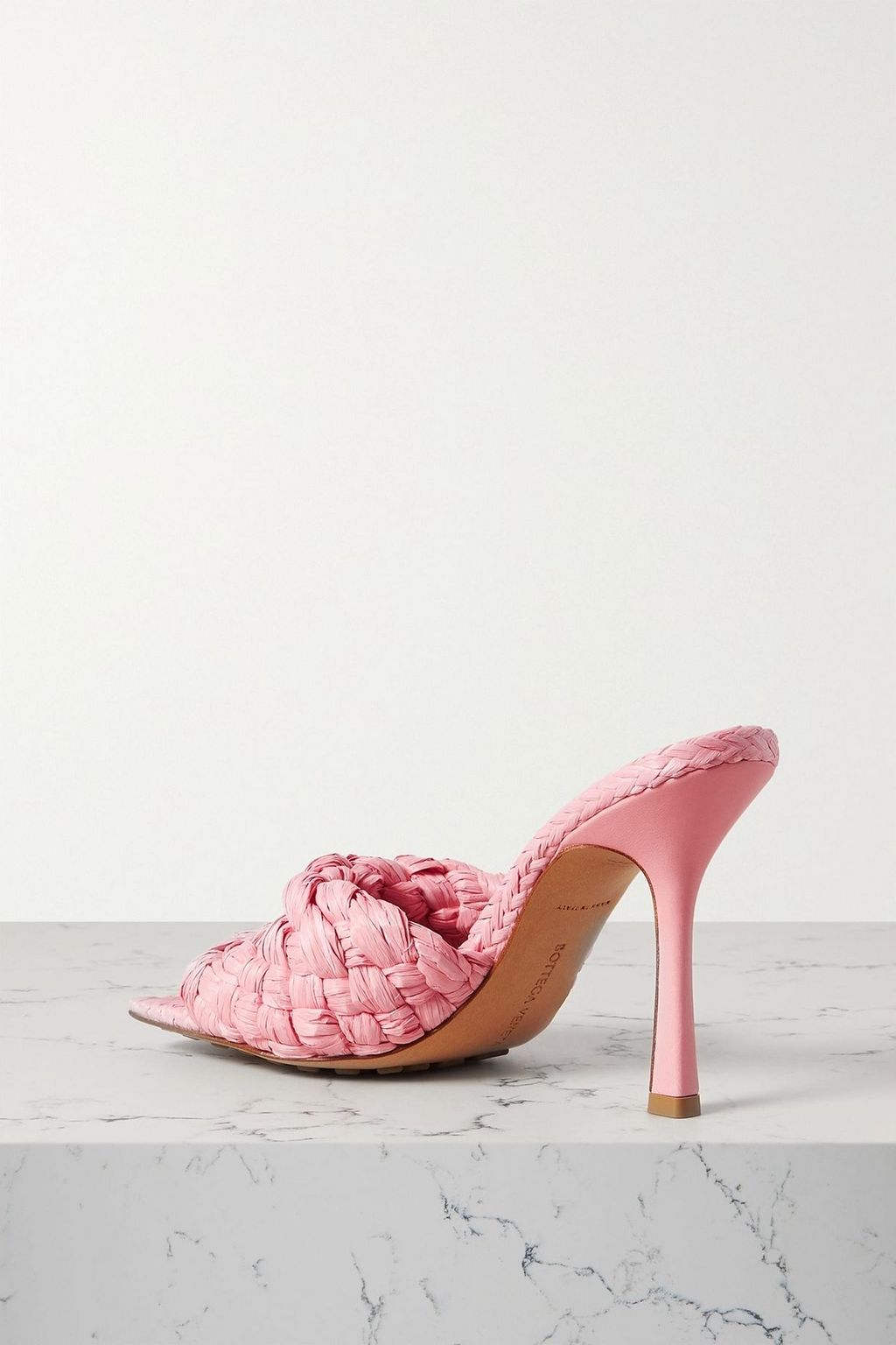 BOTTEGA VENETA Intrecciato raffia mules