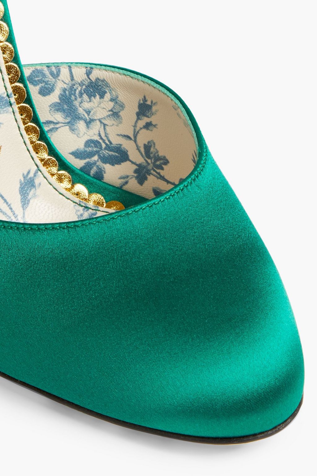 GUCCI Satin pumps