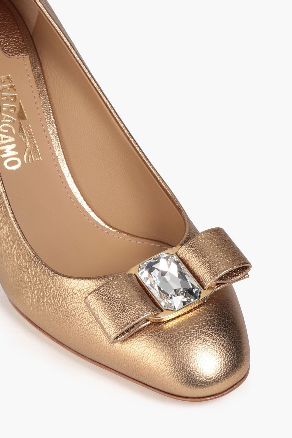 FERRAGAMO Erice テクスチャードレザー パンプス メタリック