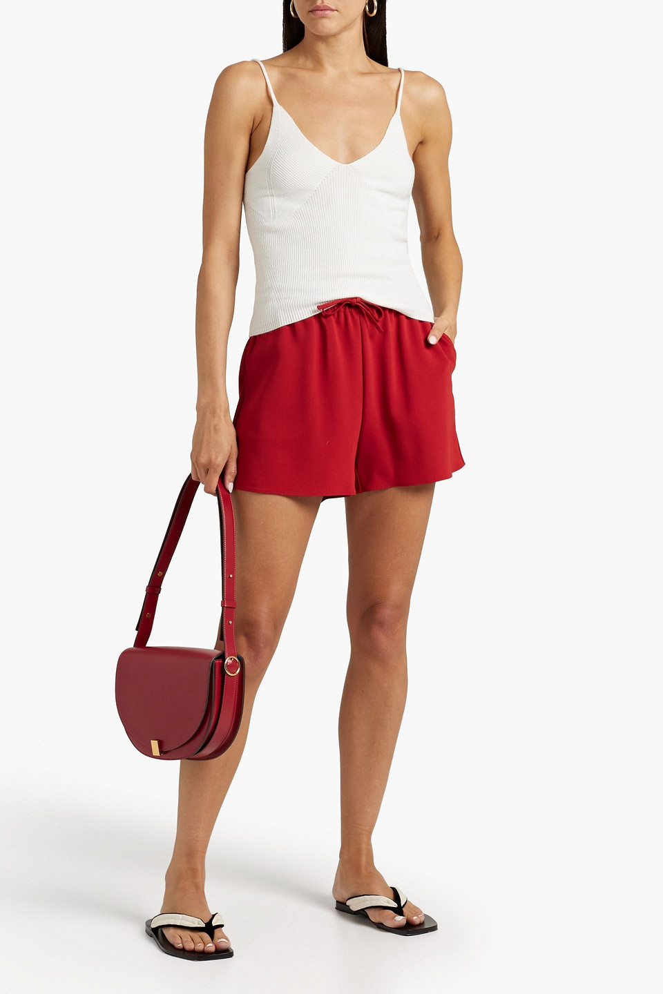Theory Crepe Shorts In Crimson