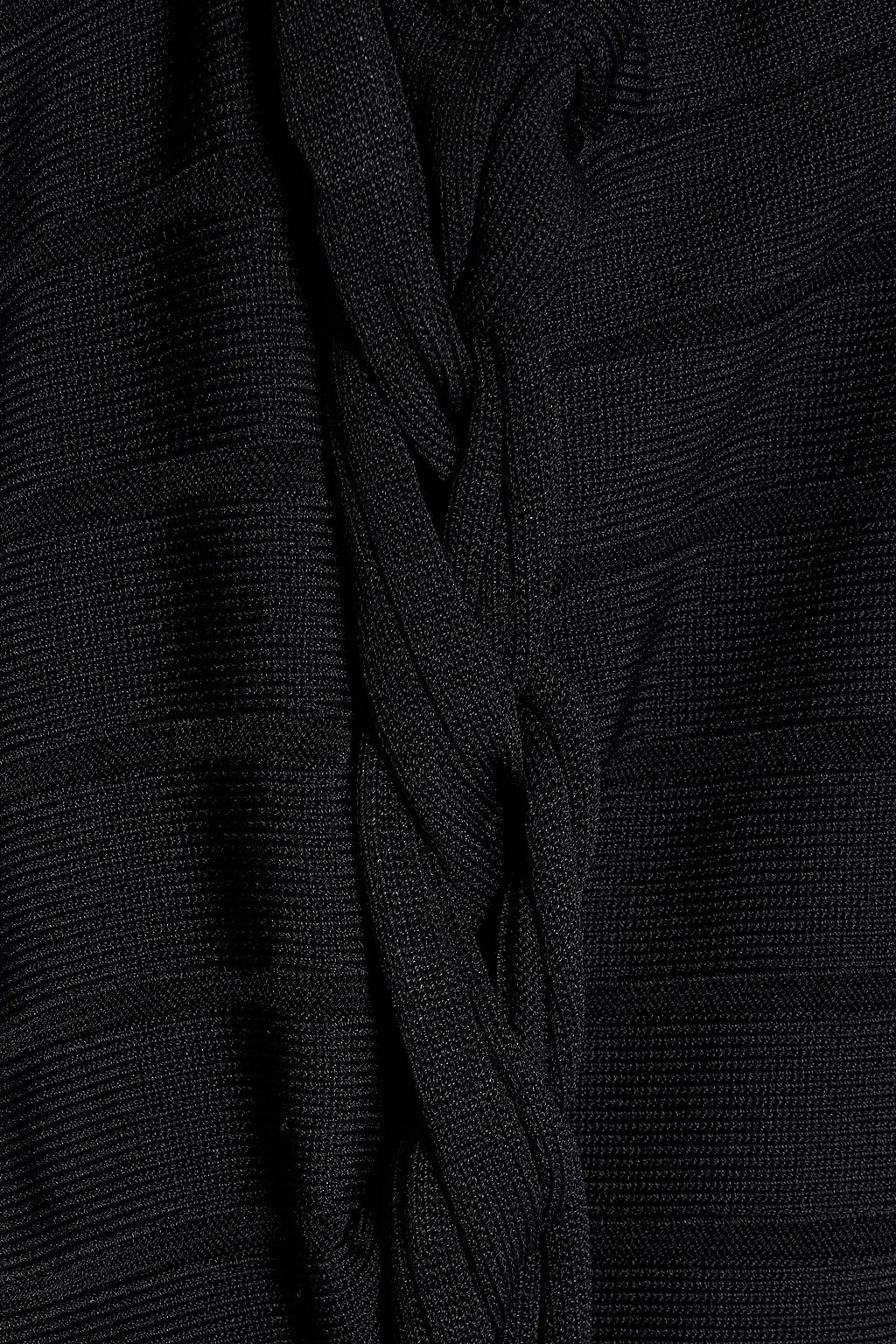 DION LEE فستان مصنوع من نسيج بحبكة مضلّعة وبتصميم مجدول