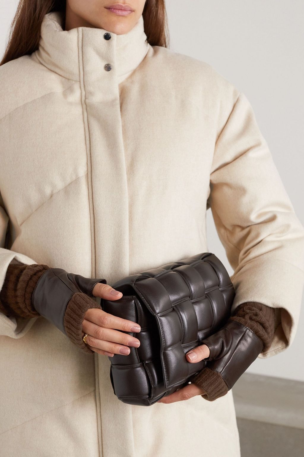 PORTOLANO Leather-trimmed ribbed cashmere fingerless gloves