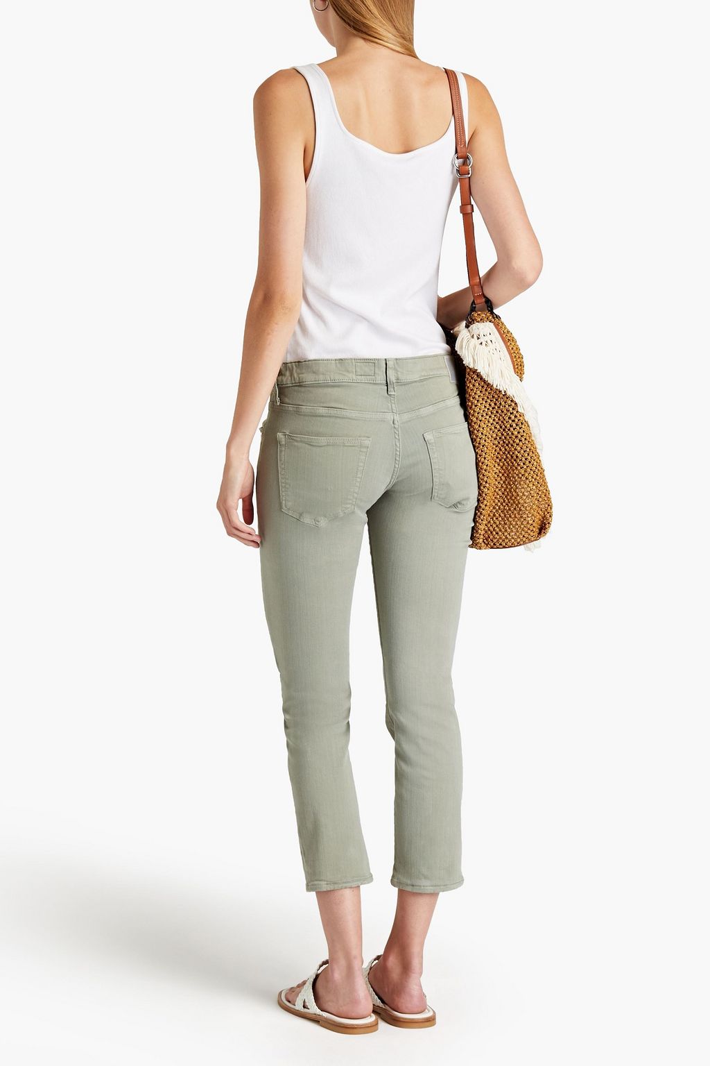 AG JEANS بنطلون جينز قصير بخصر متوسط الارتفاع وبقصة أرجل ضيّقة