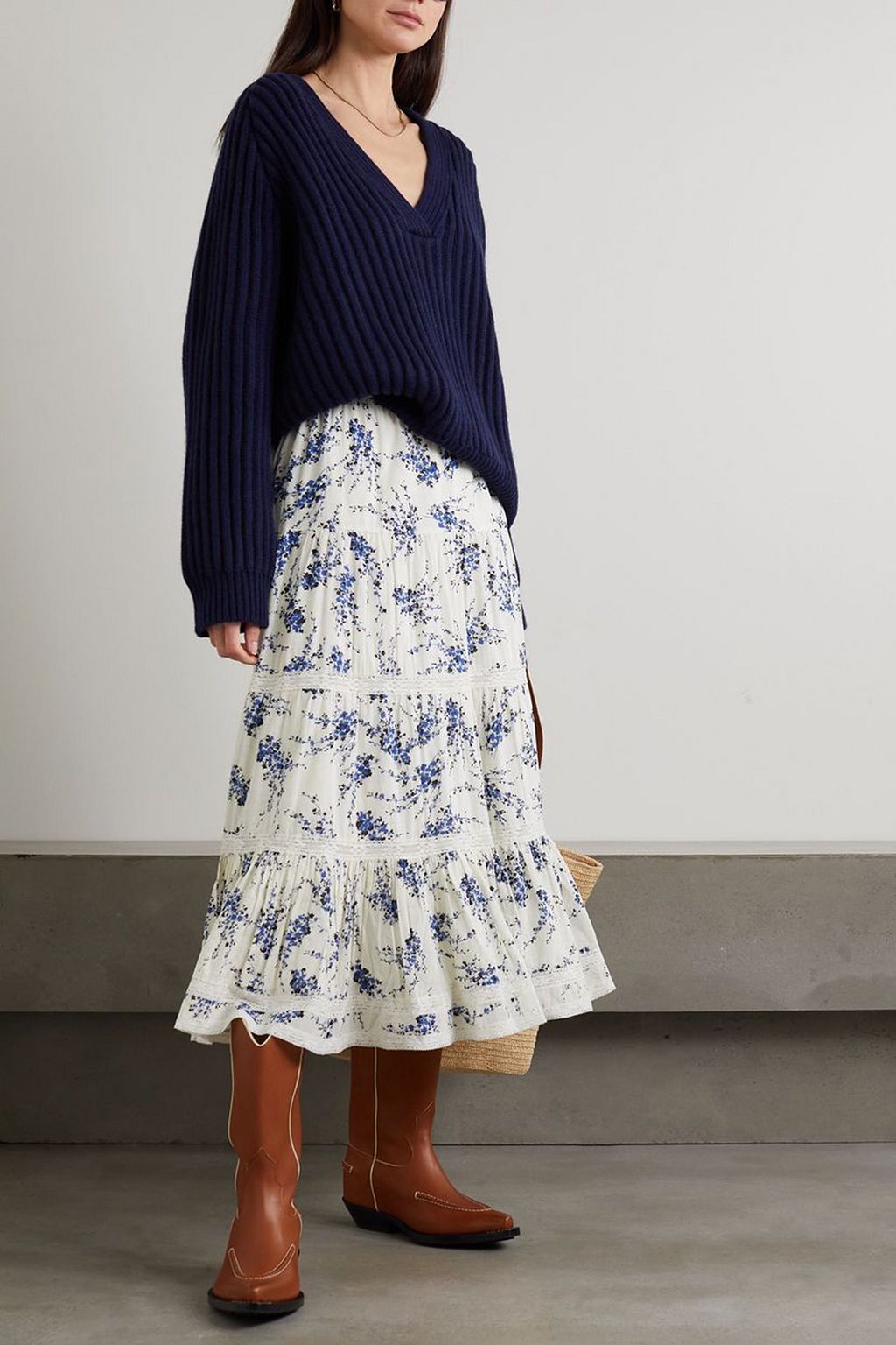 THE GREAT. Lace-trimmed tiered floral-print cotton-voile midi skirt