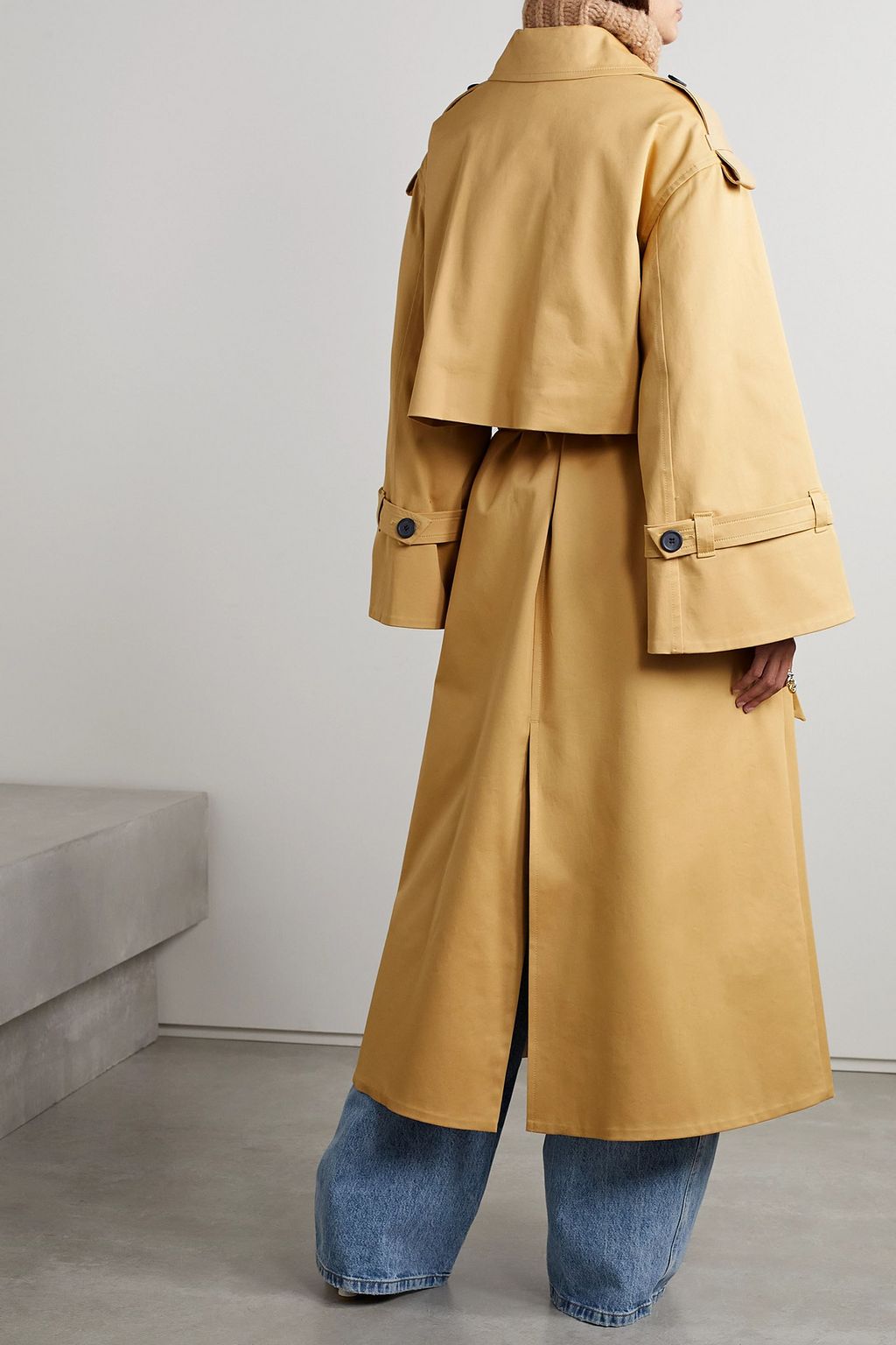 BY MALENE BIRGER معطف ترنش Alanis بصفين من الأزرار وفضفاض من مزيجٍ من قطن تويل عضوي