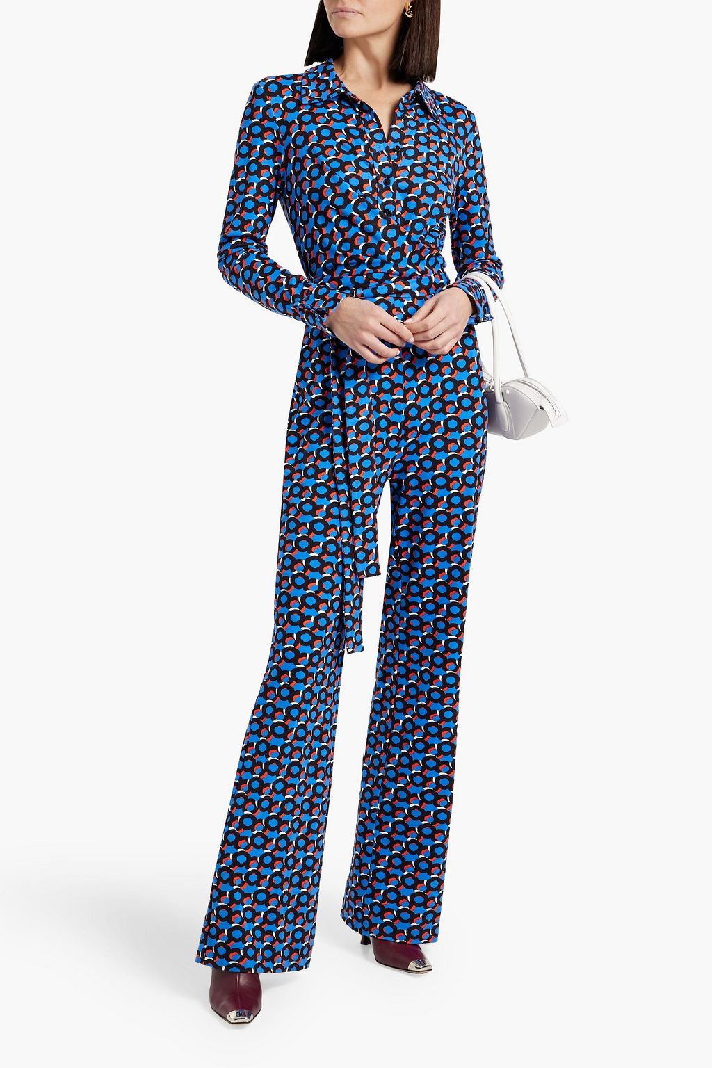 DIANE VON FURSTENBERG جمبسوت «ميشيل» بأرجل واسعة مصنوع من الجيرسي المطاطي ومزين بطبعات