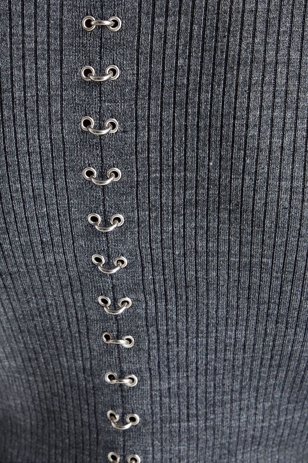 MAJE Rollkragenpullover aus Rippstrick mit Verzierung