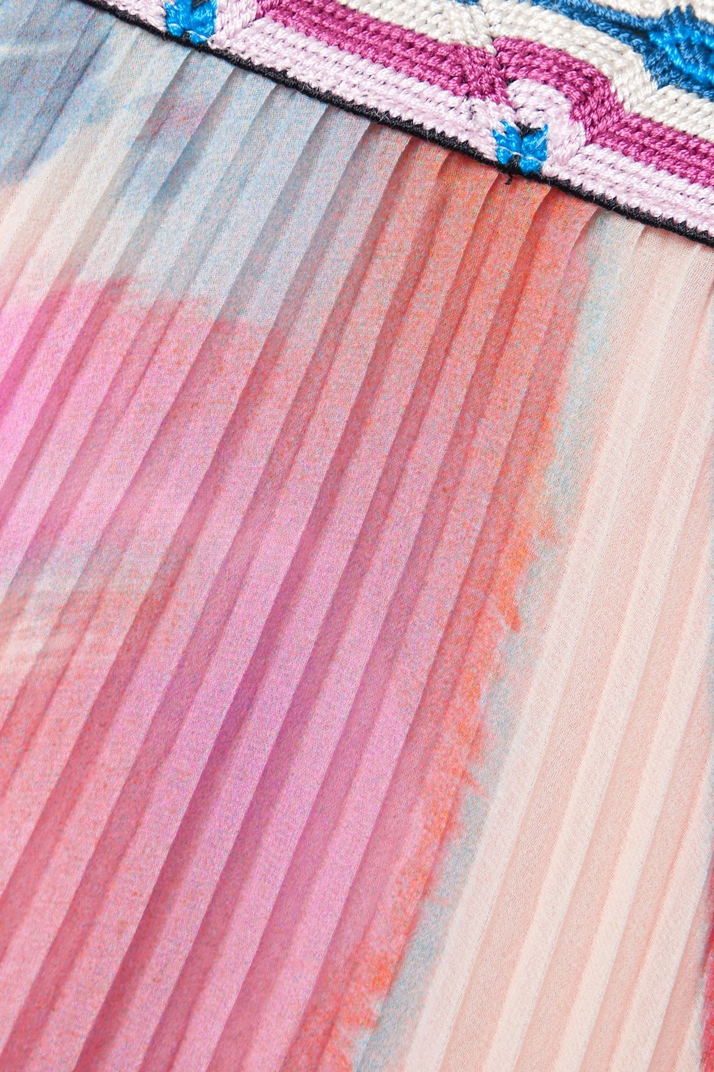 ETRO فستان قصير من الشيفون بحواف من الكروشيه ومزين بكسرات