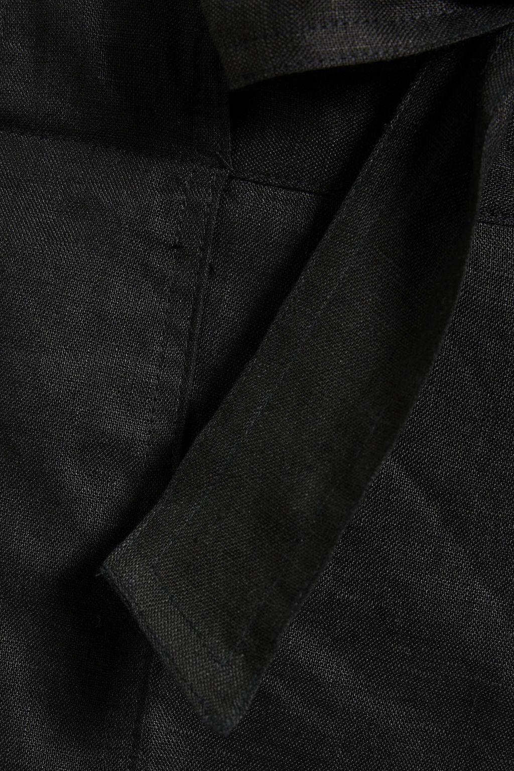 EQUIPMENT Taimee linen shorts