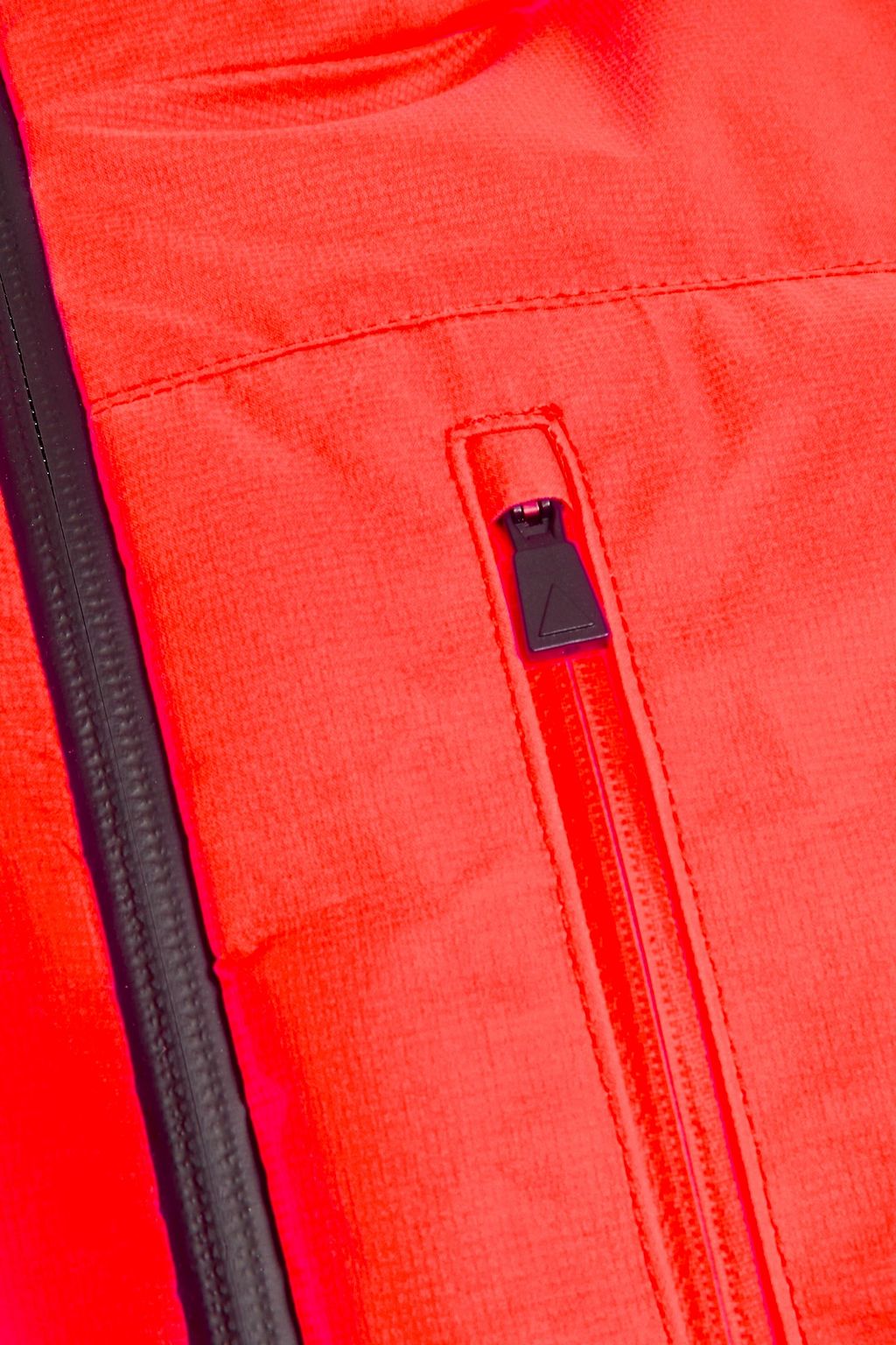 AZTECH MOUNTAIN Ajax quilted color-block hooded ski jacket