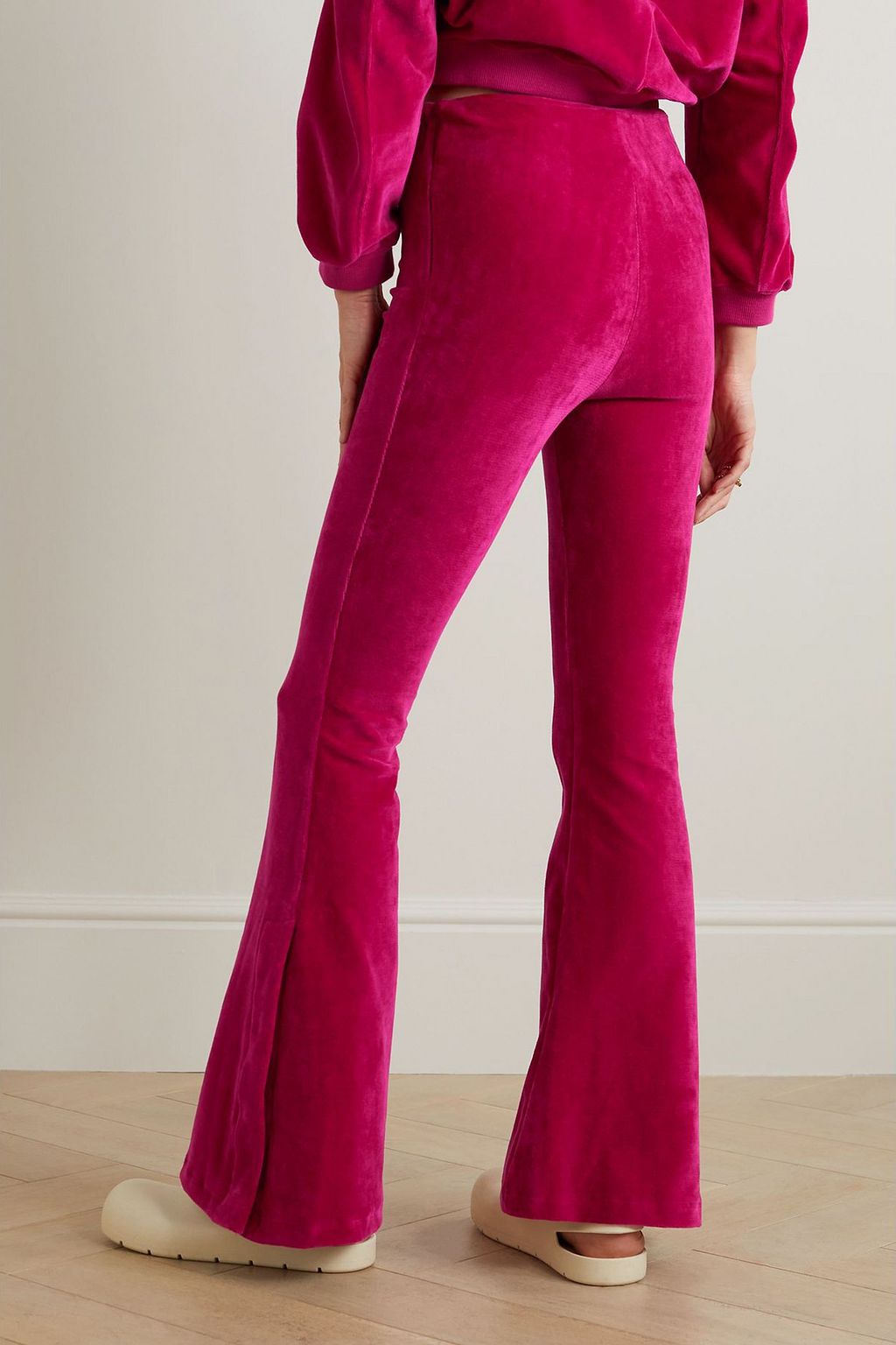 AMIRI Schlaghose aus Velours aus einer Stretch-Baumwollmischung