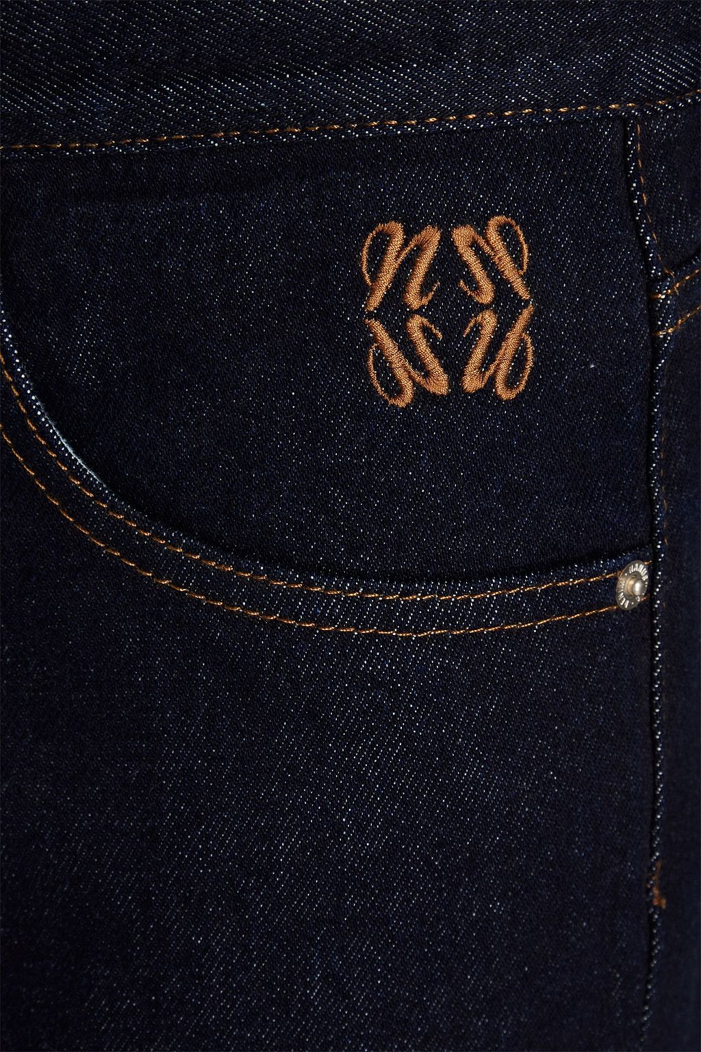 NANUSHKA Gannon Jeans aus Denim mit Logostickerei