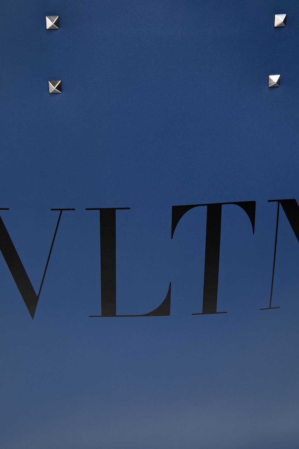 VALENTINO GARAVANI Rockstud printed matte-leather tote
