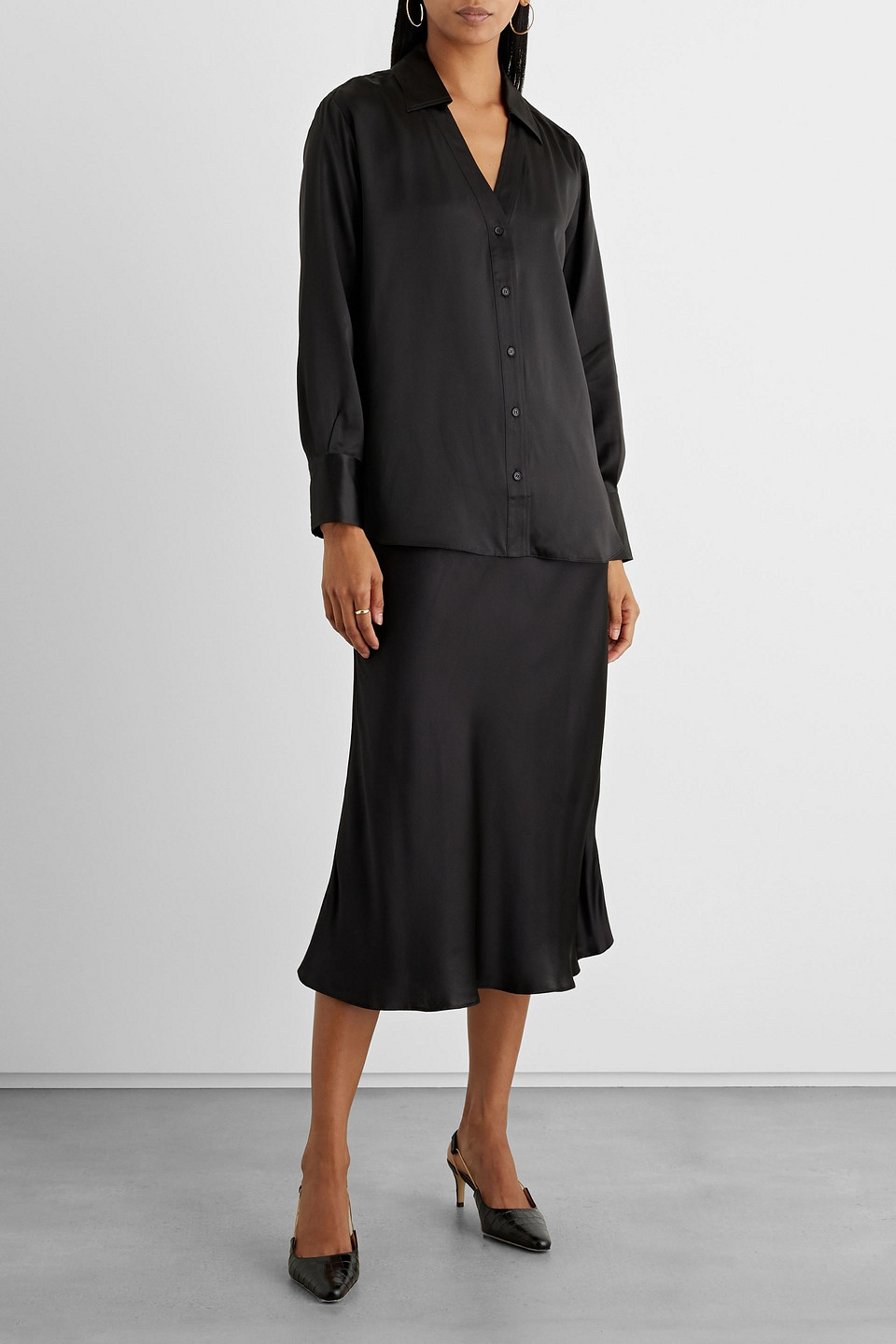 Iris & Ink Margaret Organic Silk-satin Shirt In Black