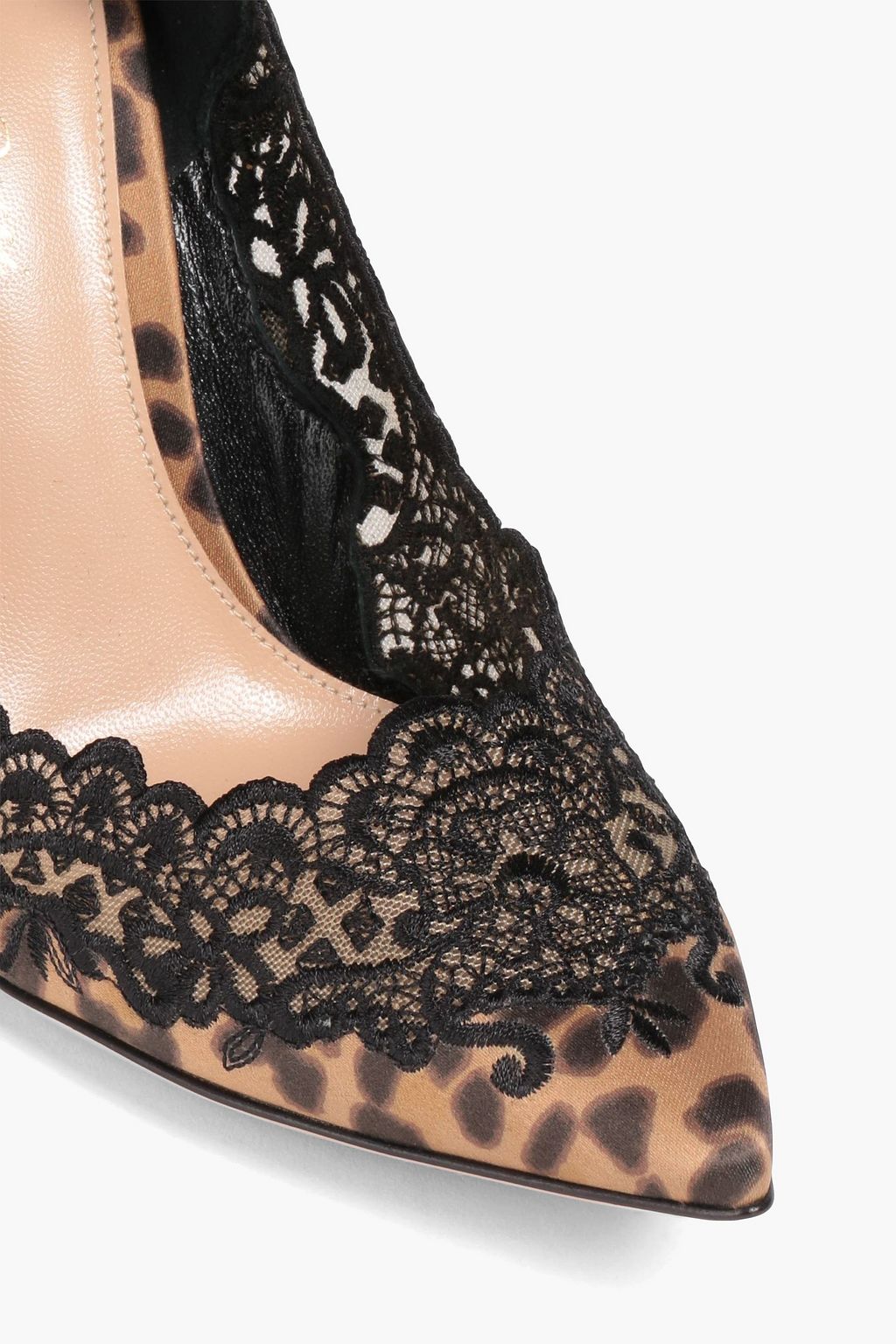 GIANVITO ROSSI Evie 레이스 패널 레오파드 프린트 새틴 펌프스