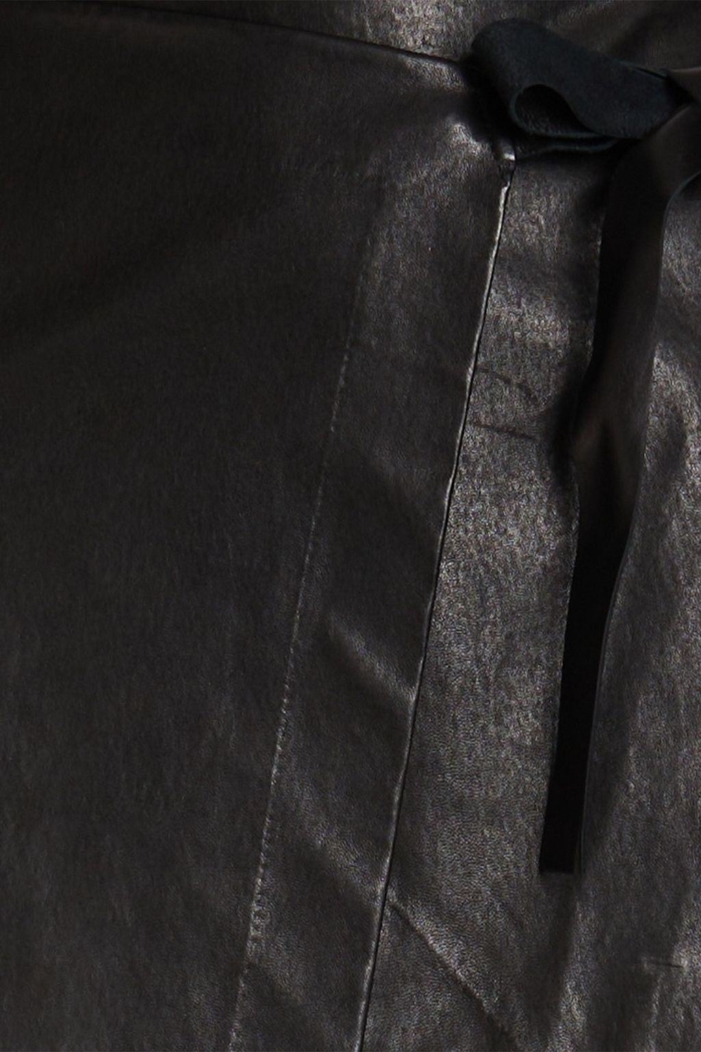 RAG & BONE تنورة قصيرة «جيمس» من الجلد بأسلوب ملتف