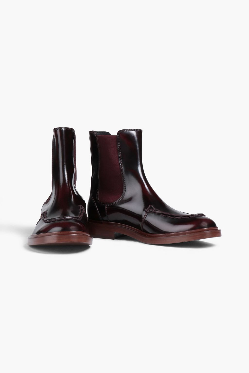 TOD'S بوت تشيلسي مصنوع من الجلد اللامع