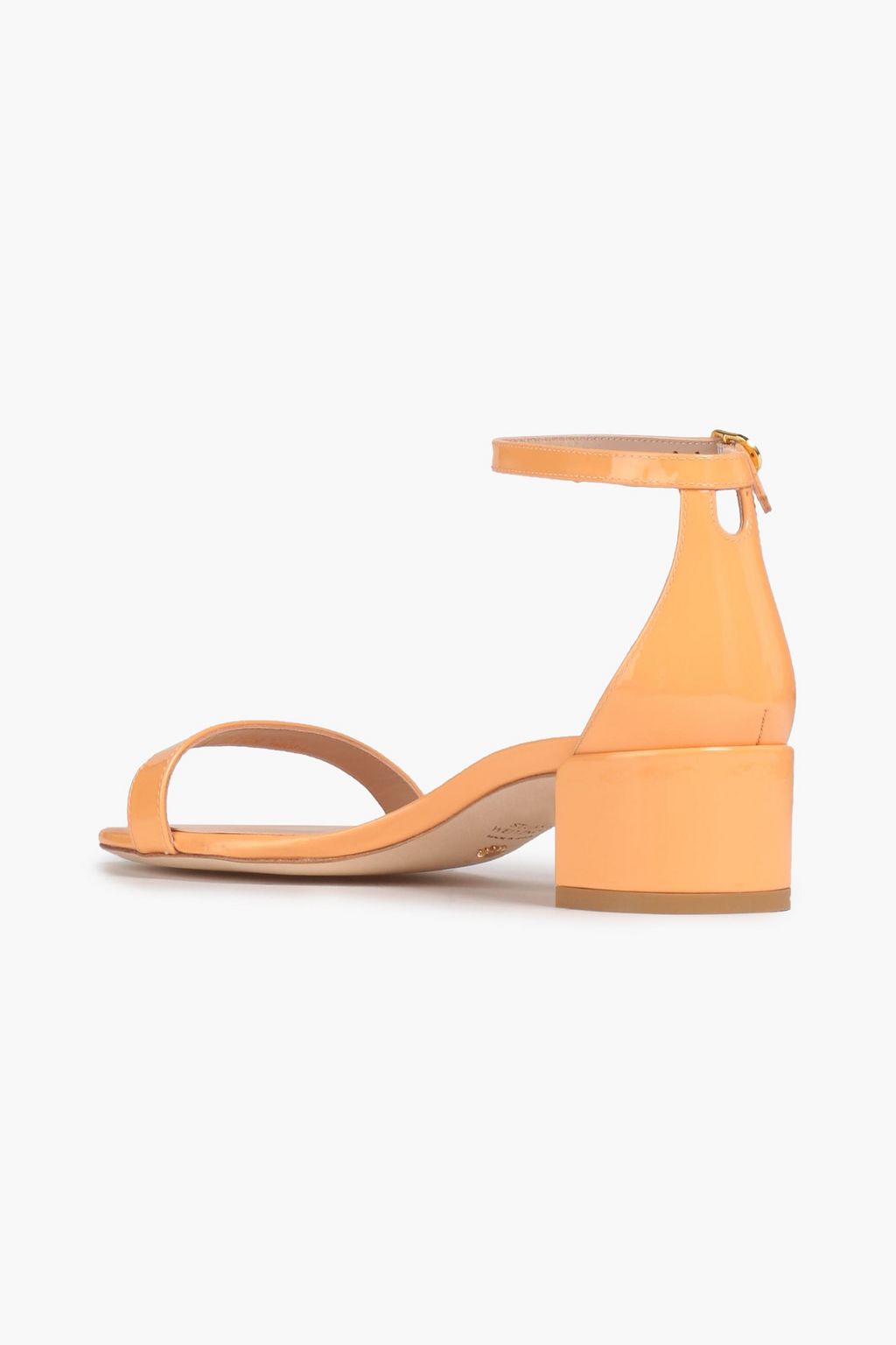STUART WEITZMAN صندل من الجلد اللامع
