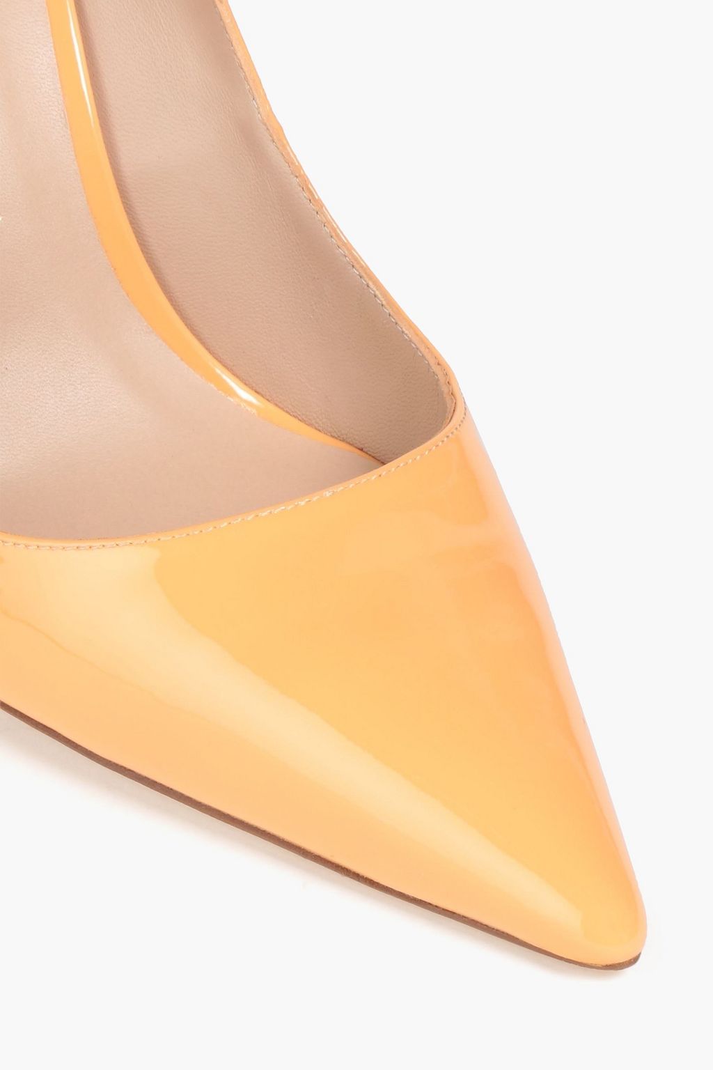 STUART WEITZMAN Stuart 100 Pumps aus Lackleder mit Muschelsaum